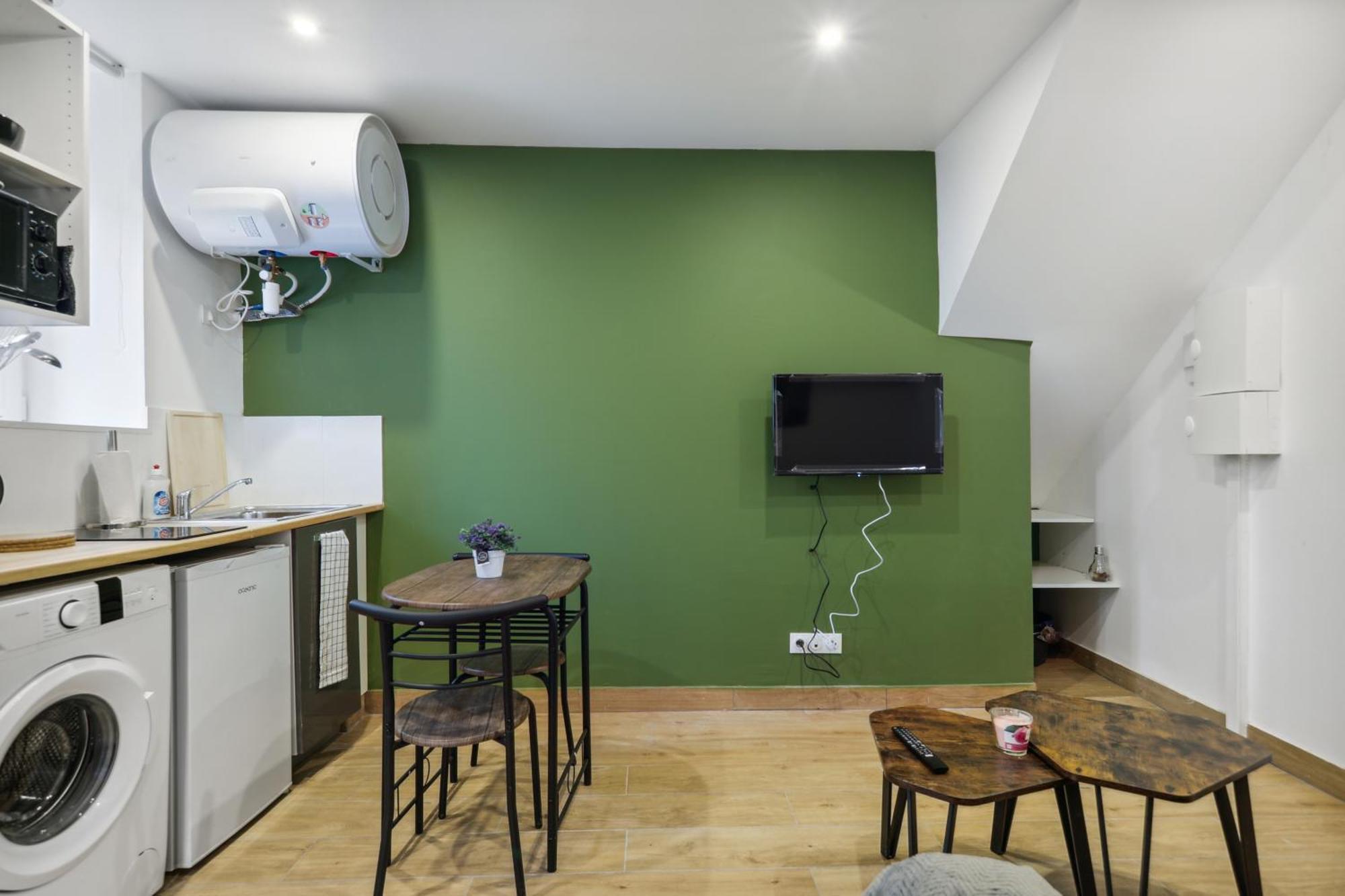 Chic Cosy Apart With Parking La Ferté-sous-Jouarre Exterior photo