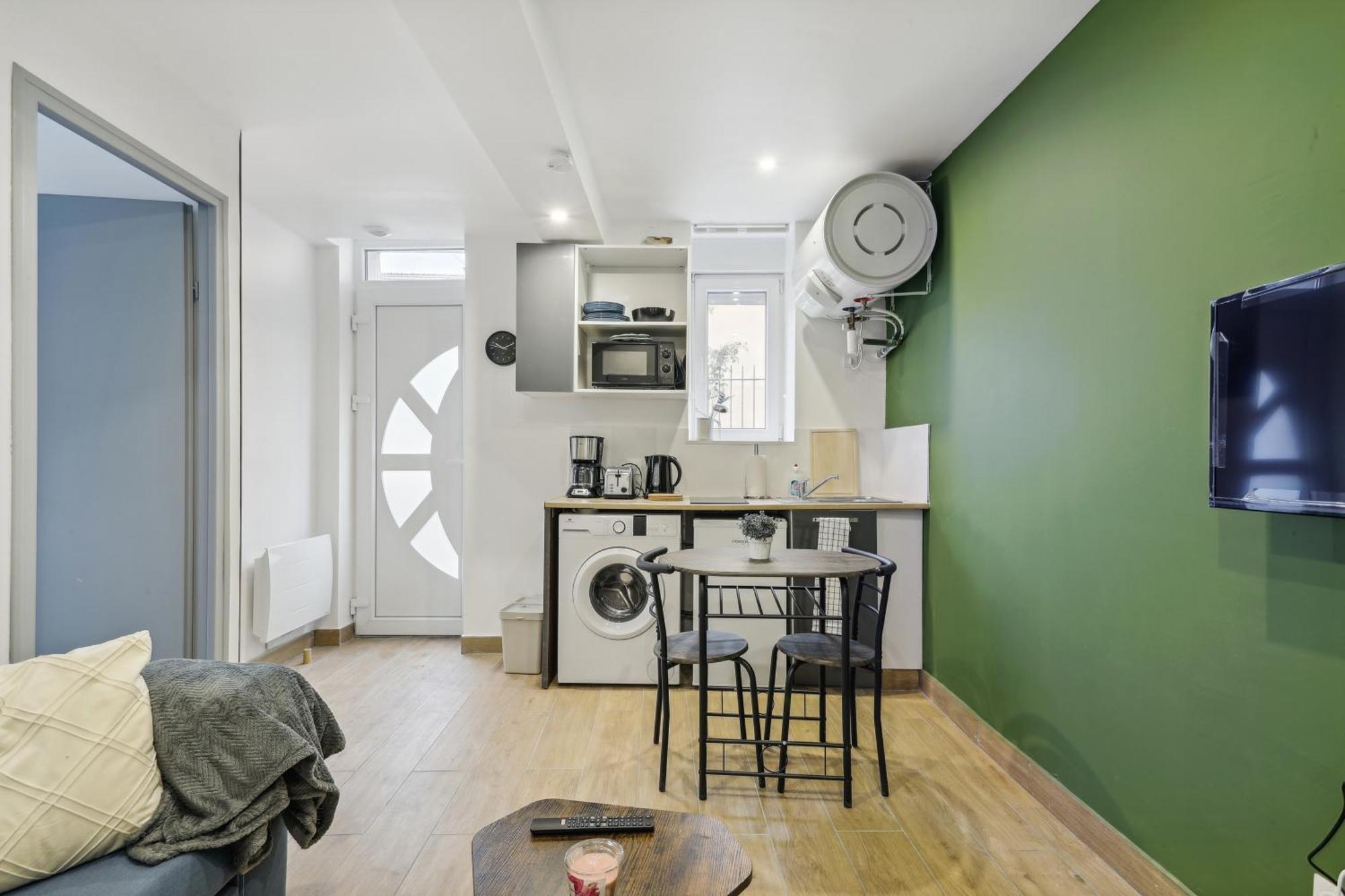 Chic Cosy Apart With Parking La Ferté-sous-Jouarre Exterior photo