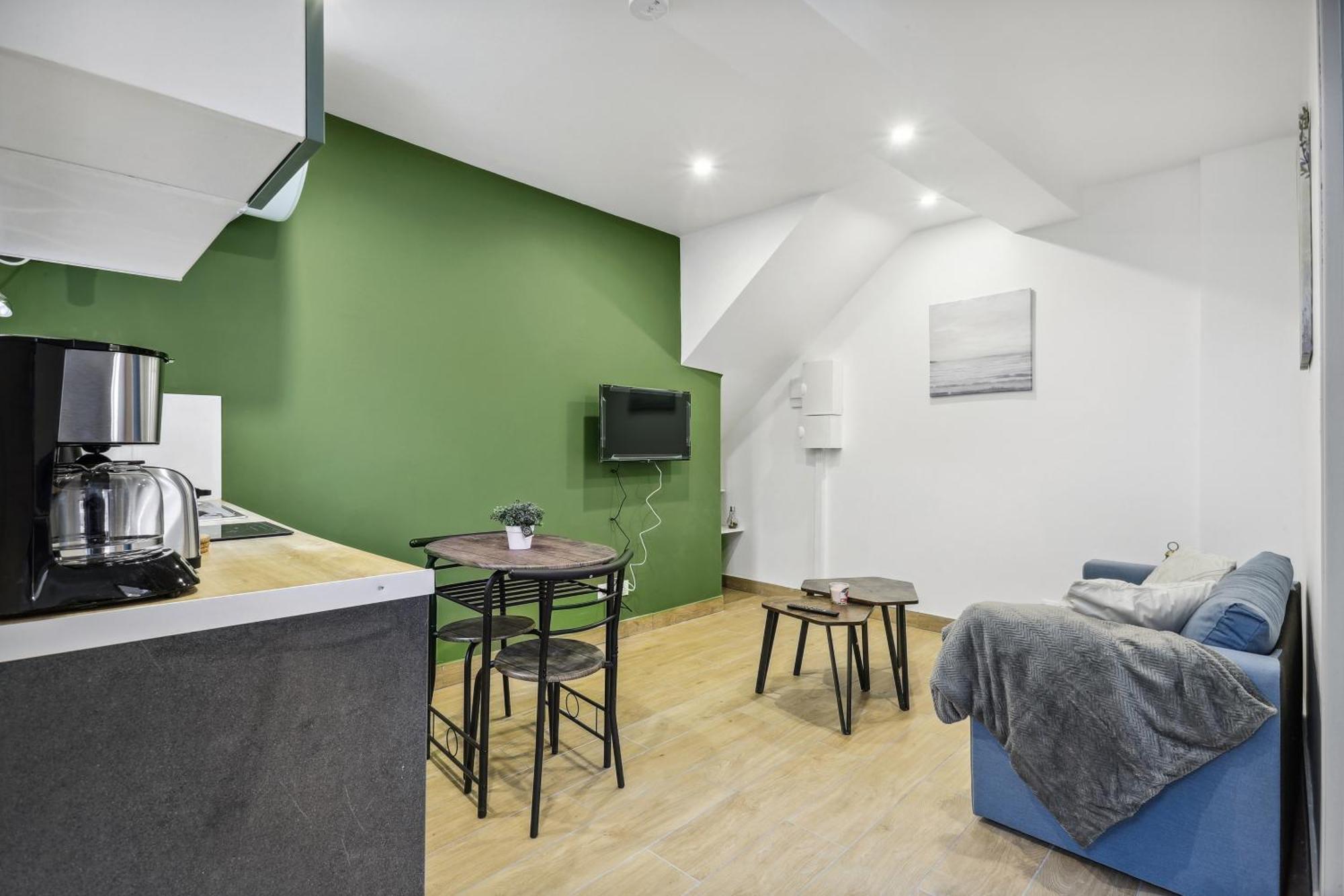 Chic Cosy Apart With Parking La Ferté-sous-Jouarre Exterior photo