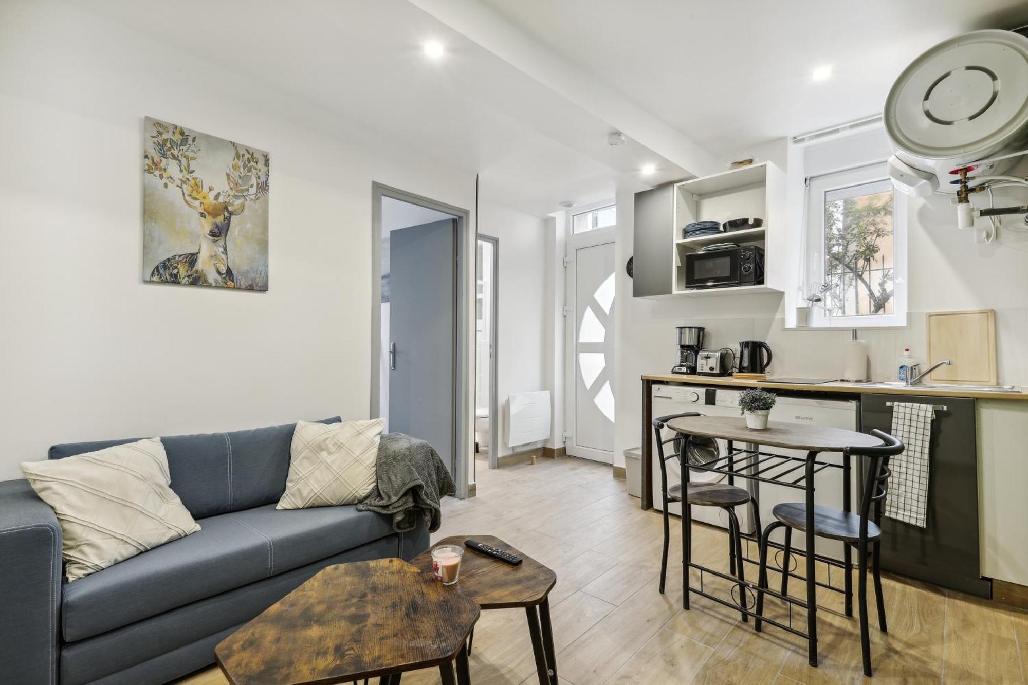Chic Cosy Apart With Parking La Ferté-sous-Jouarre Exterior photo